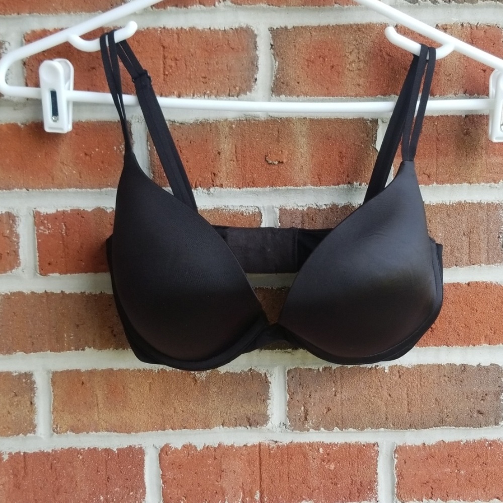 Victoria Secret *Very Sexy* Bra Womens 32DD